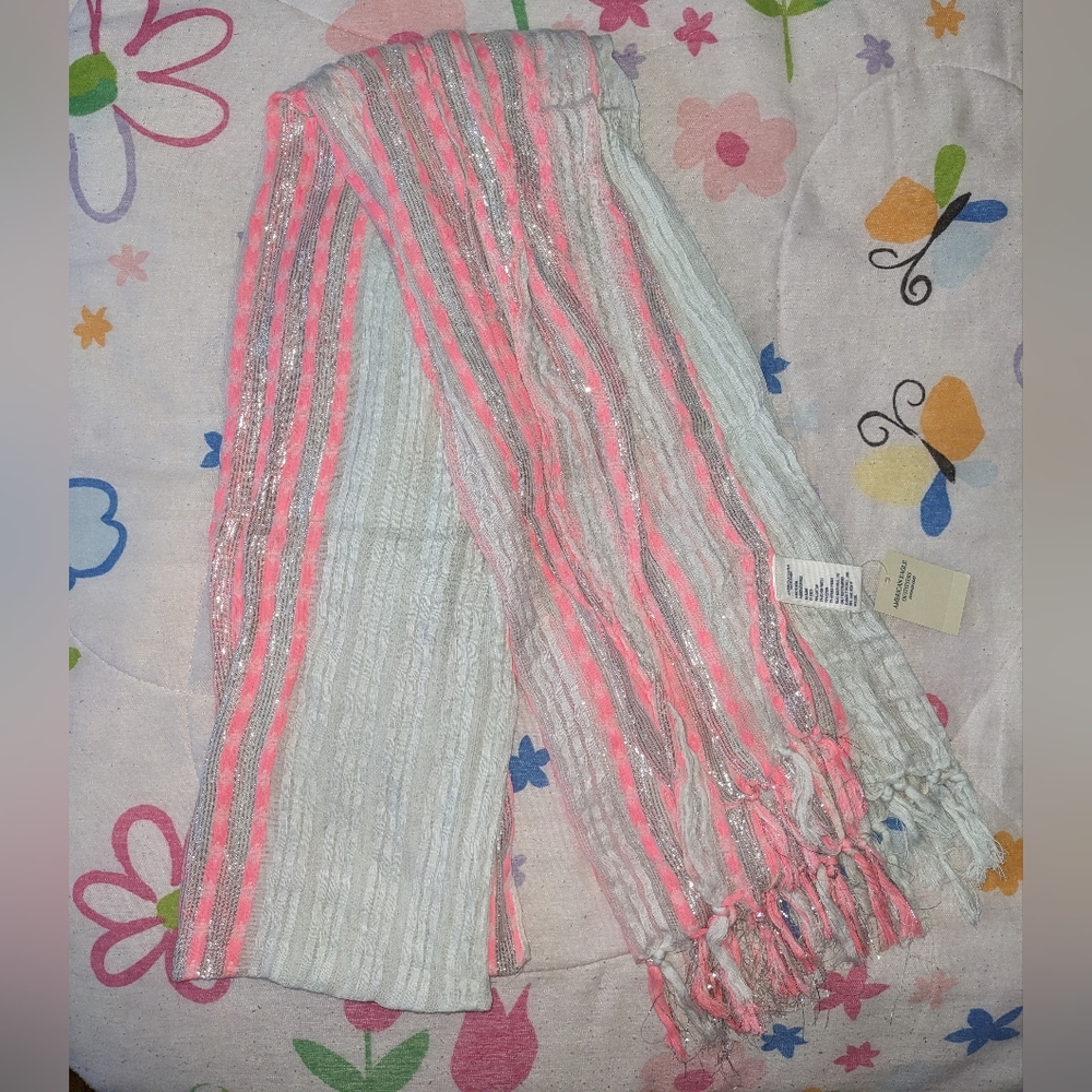 American Eagle Outfitters Pink & Silver Metallic Scarf with Fringe NWT BNWT